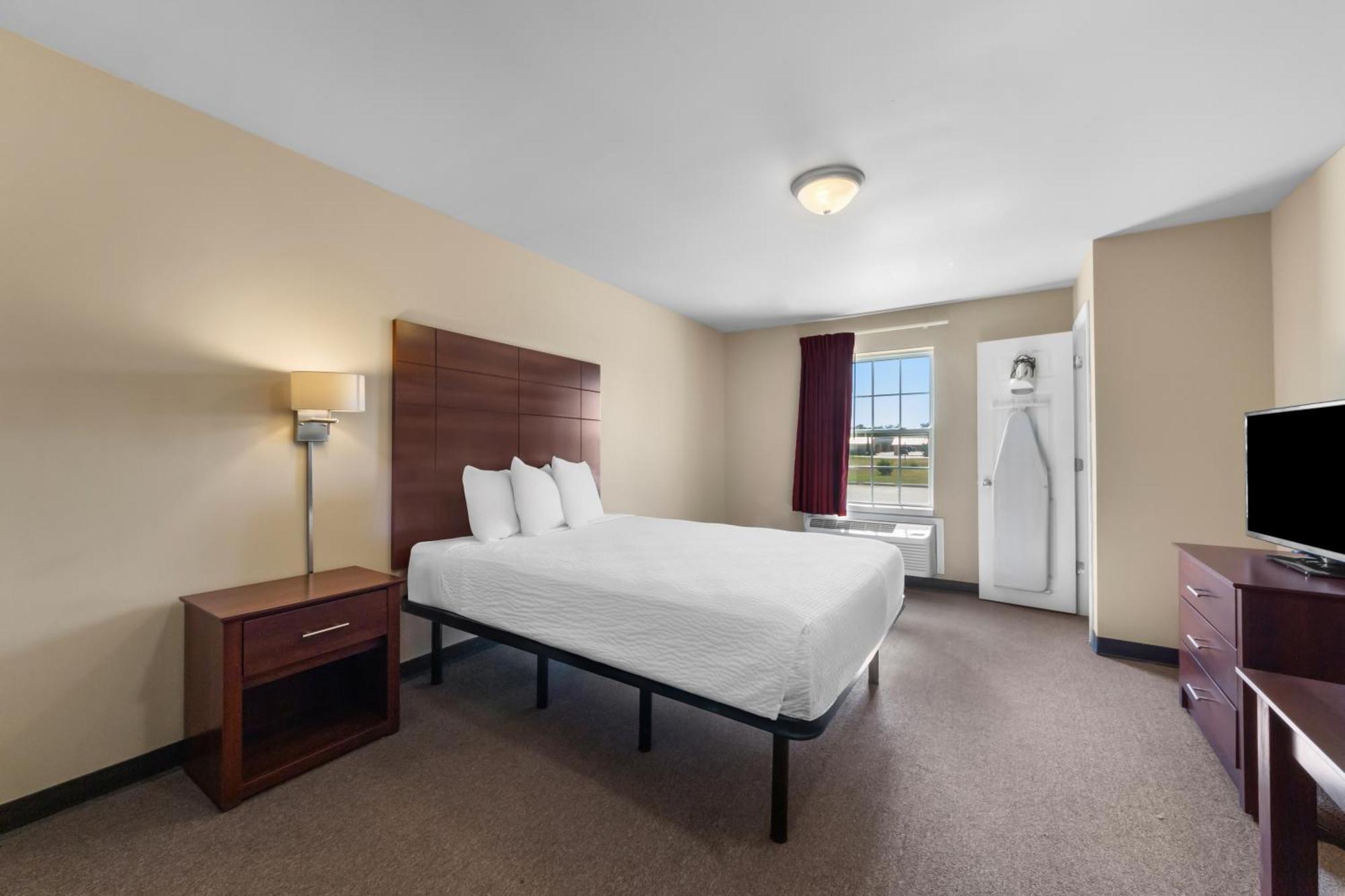 Risewell Kitchen Suites Плезантон Экстерьер фото
